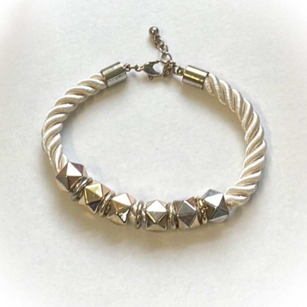 💕Beautiful Twisted silk cord bracelet💕